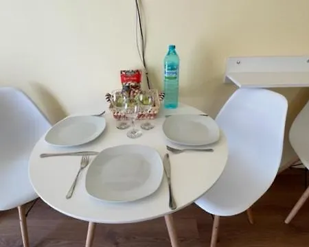 Afrodita I 108 Sunny